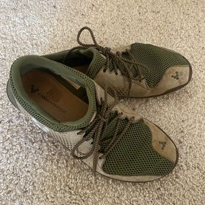 Vivobarefoot shoes green size 40